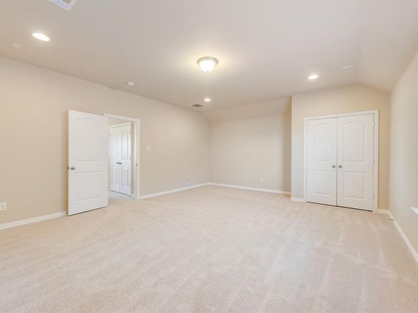 156  Pleasant Hill Lane , Fate Texas 75189
