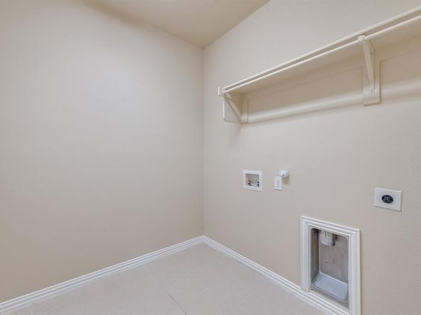 156  Pleasant Hill Lane , Fate Texas 75189