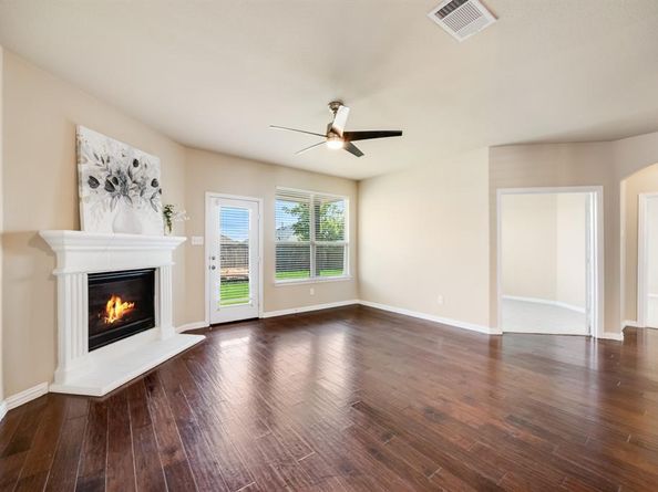 156  Pleasant Hill Lane , Fate Texas 75189
