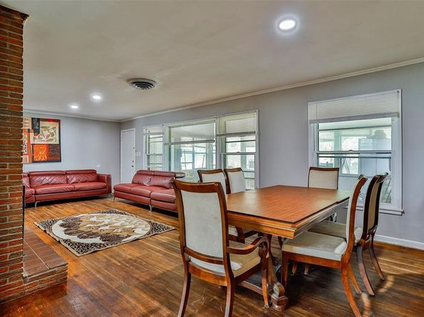 1420  Lake Shore Drive , Fort Worth Texas 76103