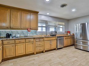 1420  Lake Shore Drive , Fort Worth Texas 76103