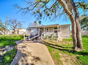 7442  Cottonwood Creek Road , Fort Worth Texas 76135