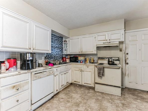 5512  Meadowbrook Drive , Fort Worth Texas 76112