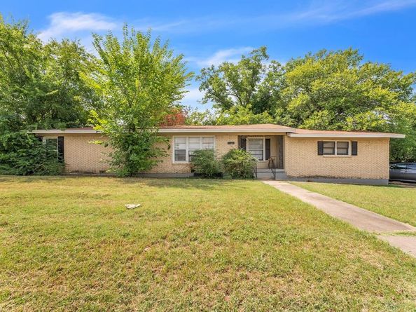 5512  Meadowbrook Drive , Fort Worth Texas 76112