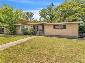 5512  Meadowbrook Drive , Fort Worth Texas 76112