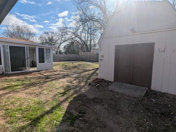 8917  Mahan Drive , Benbrook Texas 76116