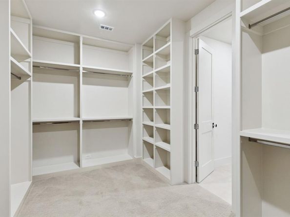 7611  Robin Road , Dallas Texas 75209