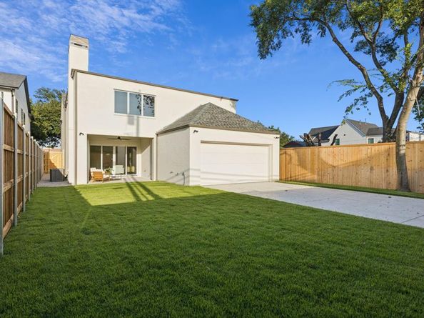 7611  Robin Road , Dallas Texas 75209