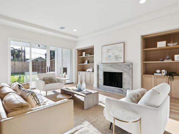 7611  Robin Road , Dallas Texas 75209