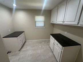 808  Portofino Drive , Arlington Texas 76012