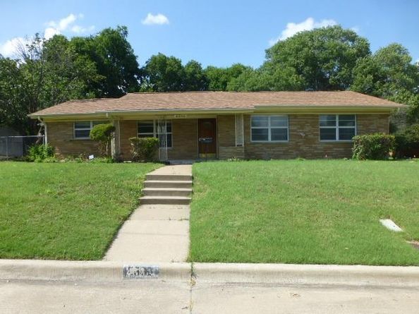 8300  Doreen Avenue , Fort Worth Texas 76116