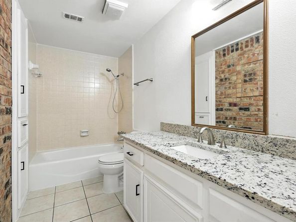 2213  Silver Holly Lane , Richardson Texas 75082