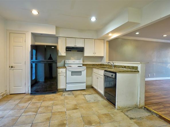 3420  Hidalgo Drive  206, Dallas Texas 75220