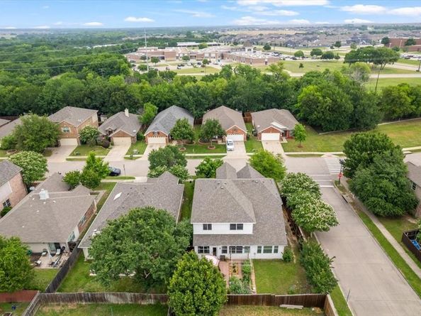 1742  Duck Cove Drive , Aubrey Texas 76227