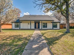 712 W Five Mile Parkway , Dallas Texas 75224
