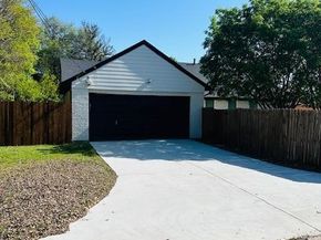 712 W Five Mile Parkway , Dallas Texas 75224