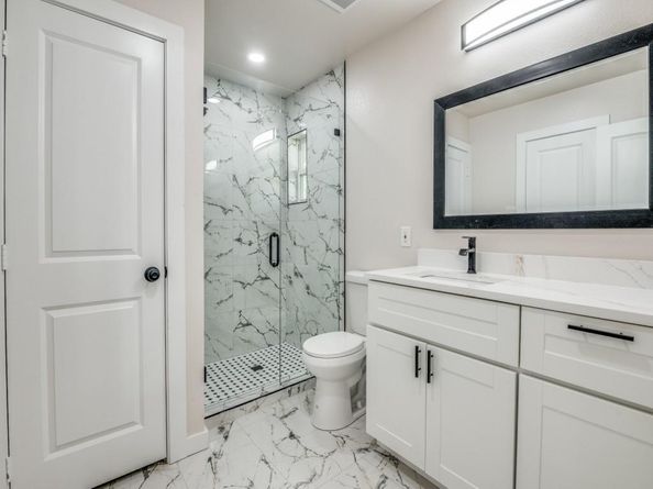 712 W Five Mile Parkway , Dallas Texas 75224