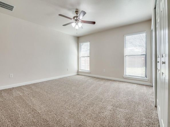 712 W Five Mile Parkway , Dallas Texas 75224