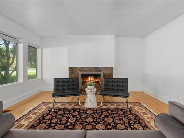 3848  South Drive , Fort Worth Texas 76109