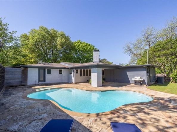 3848  South Drive , Fort Worth Texas 76109