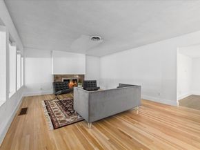 3848  South Drive , Fort Worth Texas 76109