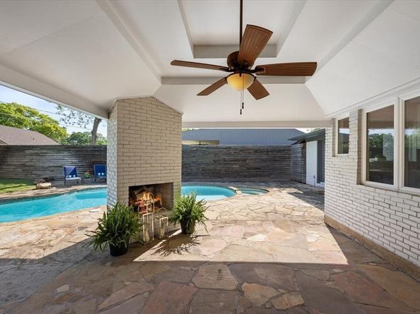 3848  South Drive , Fort Worth Texas 76109