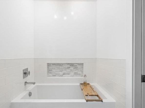 3848  South Drive , Fort Worth Texas 76109