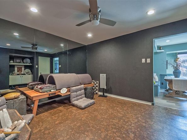 10862  Carissa Drive , Dallas Texas 75218