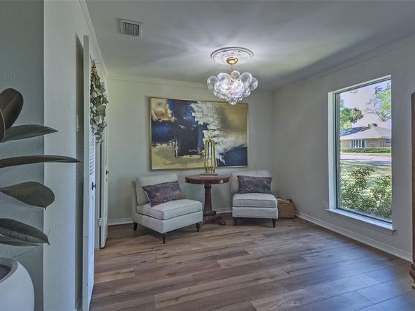 10862  Carissa Drive , Dallas Texas 75218