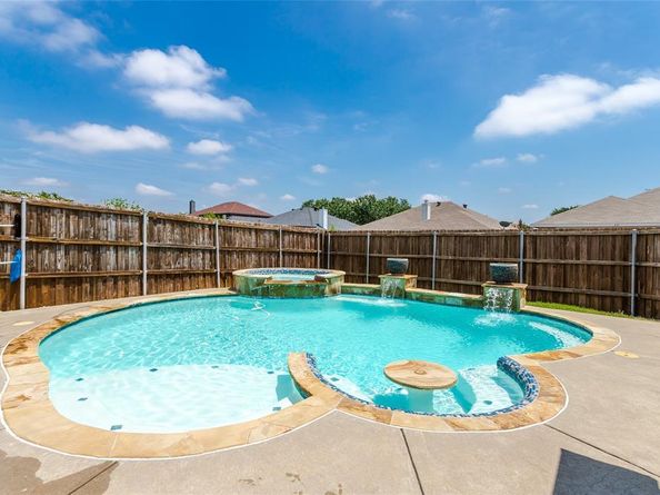 432  Maplegrove Drive , Cedar Hill Texas 75104