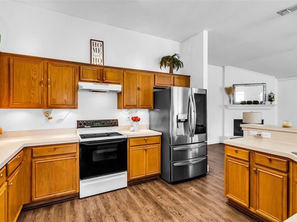 432  Maplegrove Drive , Cedar Hill Texas 75104