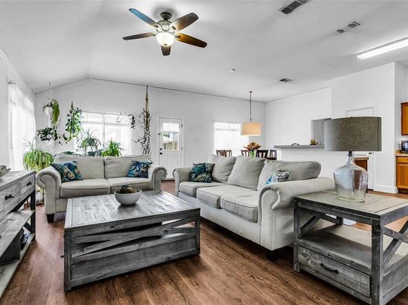 432  Maplegrove Drive , Cedar Hill Texas 75104