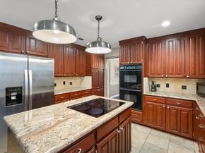 5206  Independence Avenue , Arlington Texas 76017