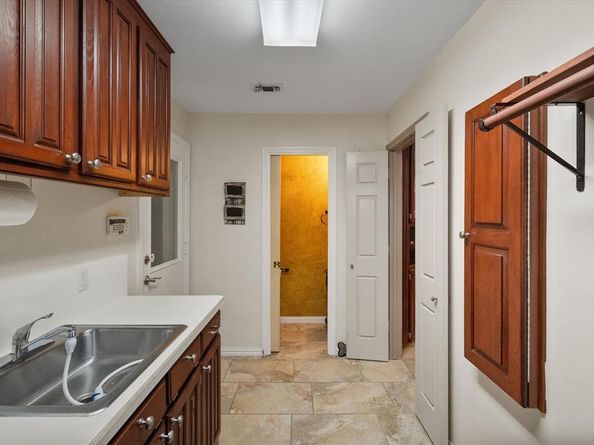 5206  Independence Avenue , Arlington Texas 76017