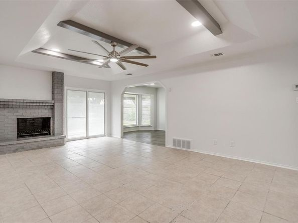 3925  Singleleaf Lane , Fort Worth Texas 76133