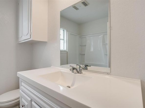 3925  Singleleaf Lane , Fort Worth Texas 76133