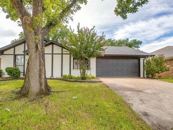 3925  Singleleaf Lane 