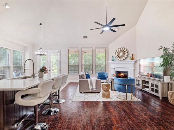 12130  Jackson Creek Drive , Dallas Texas 75243