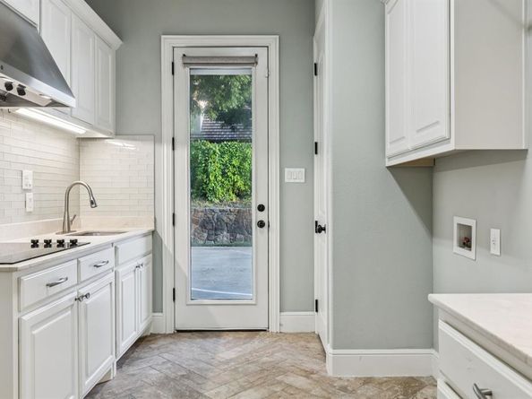 3708  Ledgestone Court , Richardson Texas 75082