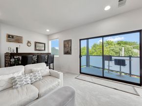 2802  Lee Street , Dallas Texas 75206