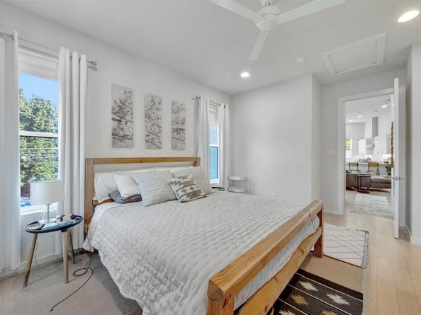 2802  Lee Street , Dallas Texas 75206