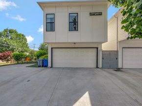 2802  Lee Street , Dallas Texas 75206
