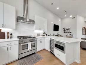 2802  Lee Street , Dallas Texas 75206