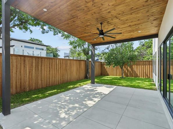 3211  Wake Street , Dallas Texas 75212