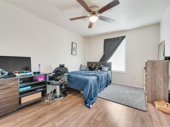204  New York Avenue , Fort Worth Texas 76104