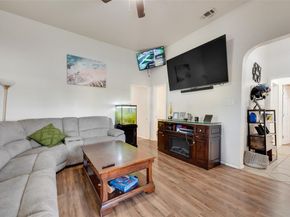204  New York Avenue , Fort Worth Texas 76104