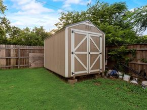 204  New York Avenue , Fort Worth Texas 76104