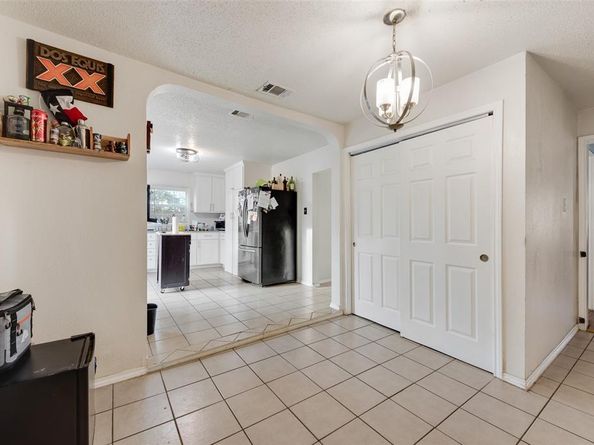 204  New York Avenue , Fort Worth Texas 76104