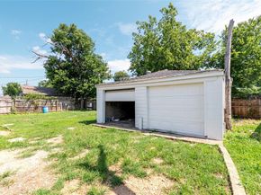 3924  Dismount Street , Dallas Texas 75211
