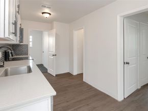 3924  Dismount Street , Dallas Texas 75211